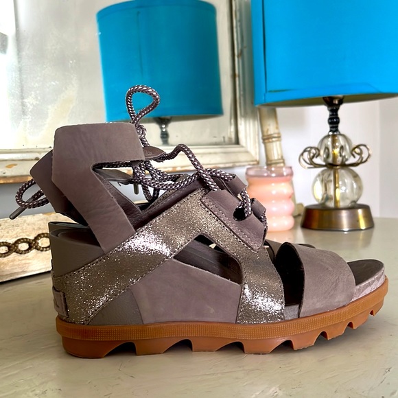 Sorel Shoes - NWT Sorel Wedges-Size 7.5